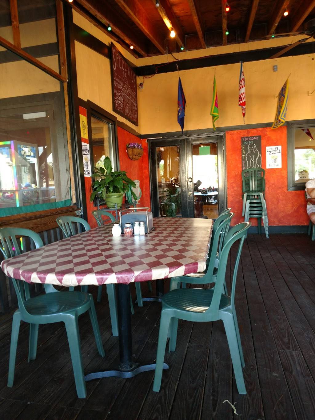 Batavias Original | restaurant | 500 E Main St, Batavia, NY 14020, USA | 5853433303 OR +1 585-343-3303