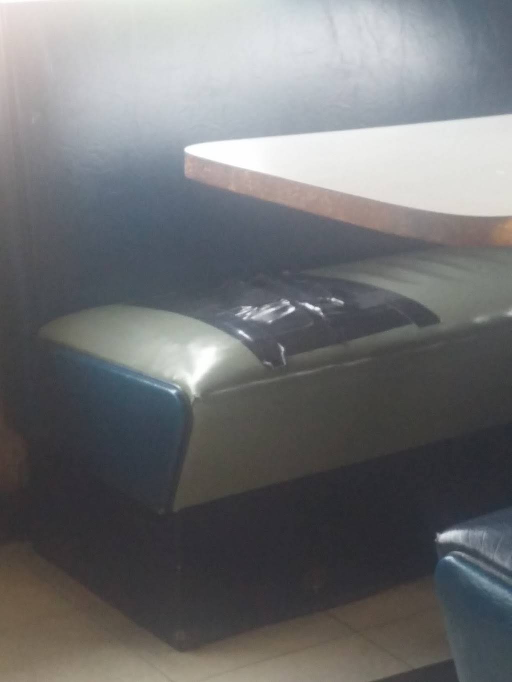 Dari Point | restaurant | 150 US-6, Ligonier, IN 46767, USA | 2608943712 OR +1 260-894-3712