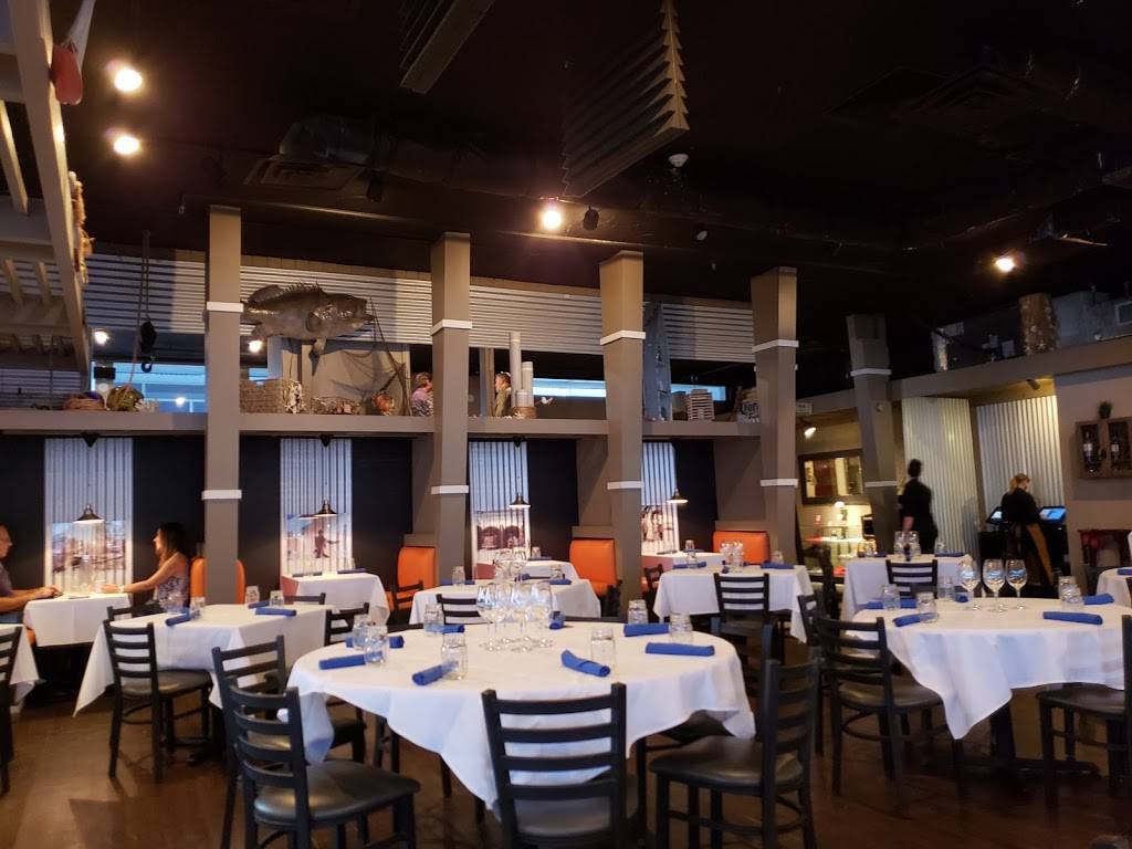 The Rusty Hook Tavern | restaurant | 125 N Riverside Dr, Pompano Beach, FL 33062, USA | 9549412499 OR +1 954-941-2499