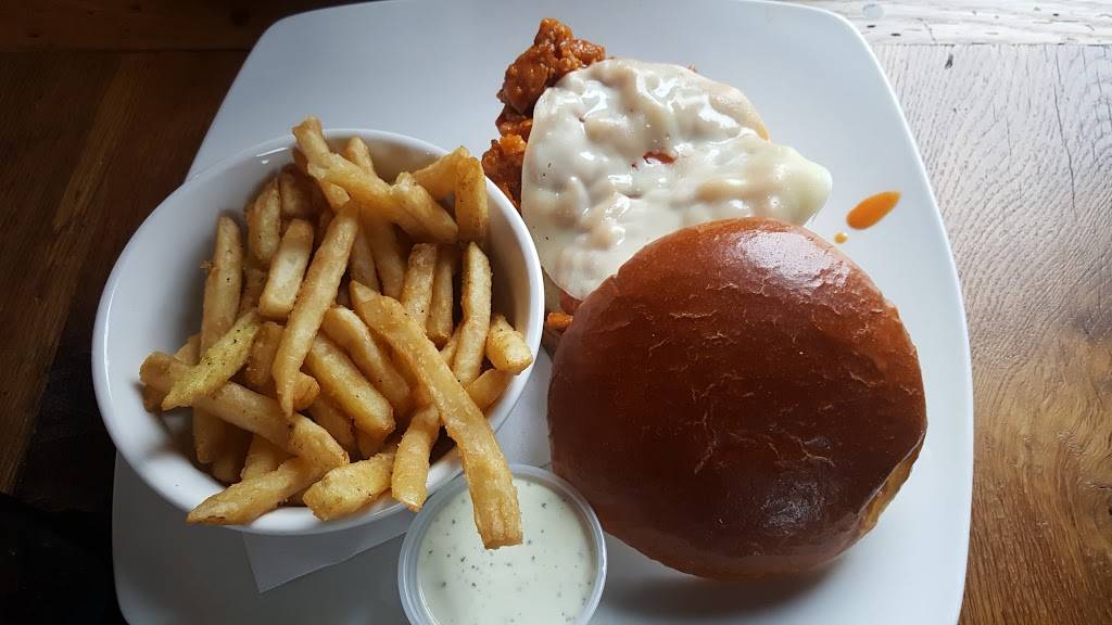 Three Kings Public House | restaurant | 40 Ronnies Plaza, St. Louis, MO 63126, USA | 3142933614 OR +1 314-293-3614