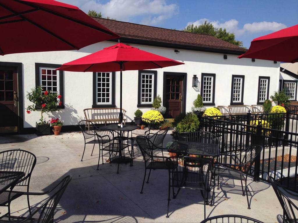 Donnellys Irish Pub | restaurant | 4501 N Rockwood Dr, Peoria, IL 61615, USA | 3096810800 OR +1 309-681-0800