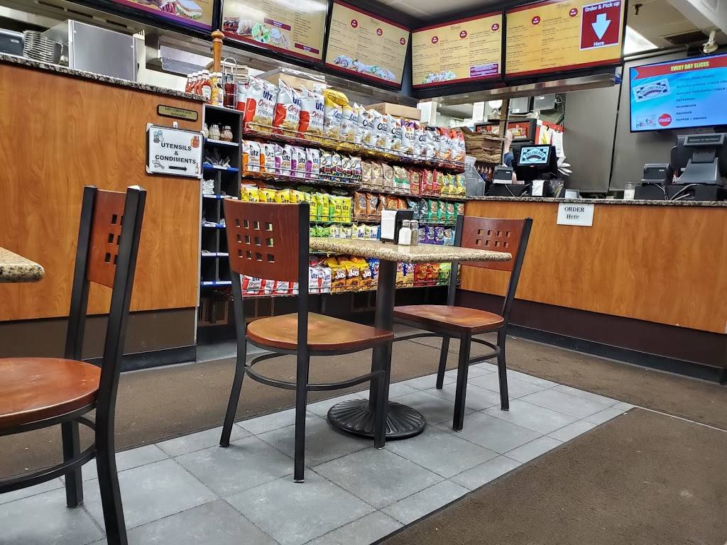 Deliworks & Pizzaria | restaurant | 3637, 62 Montvale Ave, Stoneham, MA 02180, USA | 7814387955 OR +1 781-438-7955