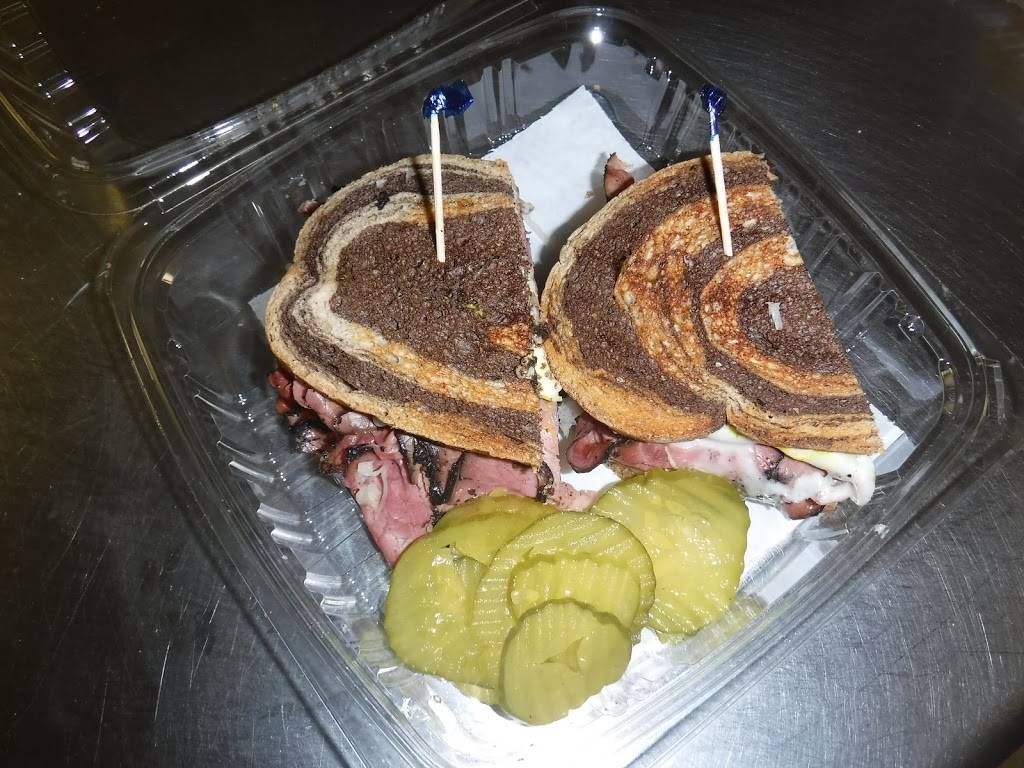 Airport Deli&Sushi | restaurant | 8101 Airport Blvd suite C, Houston, TX 77061, USA | 8327670856 OR +1 832-767-0856