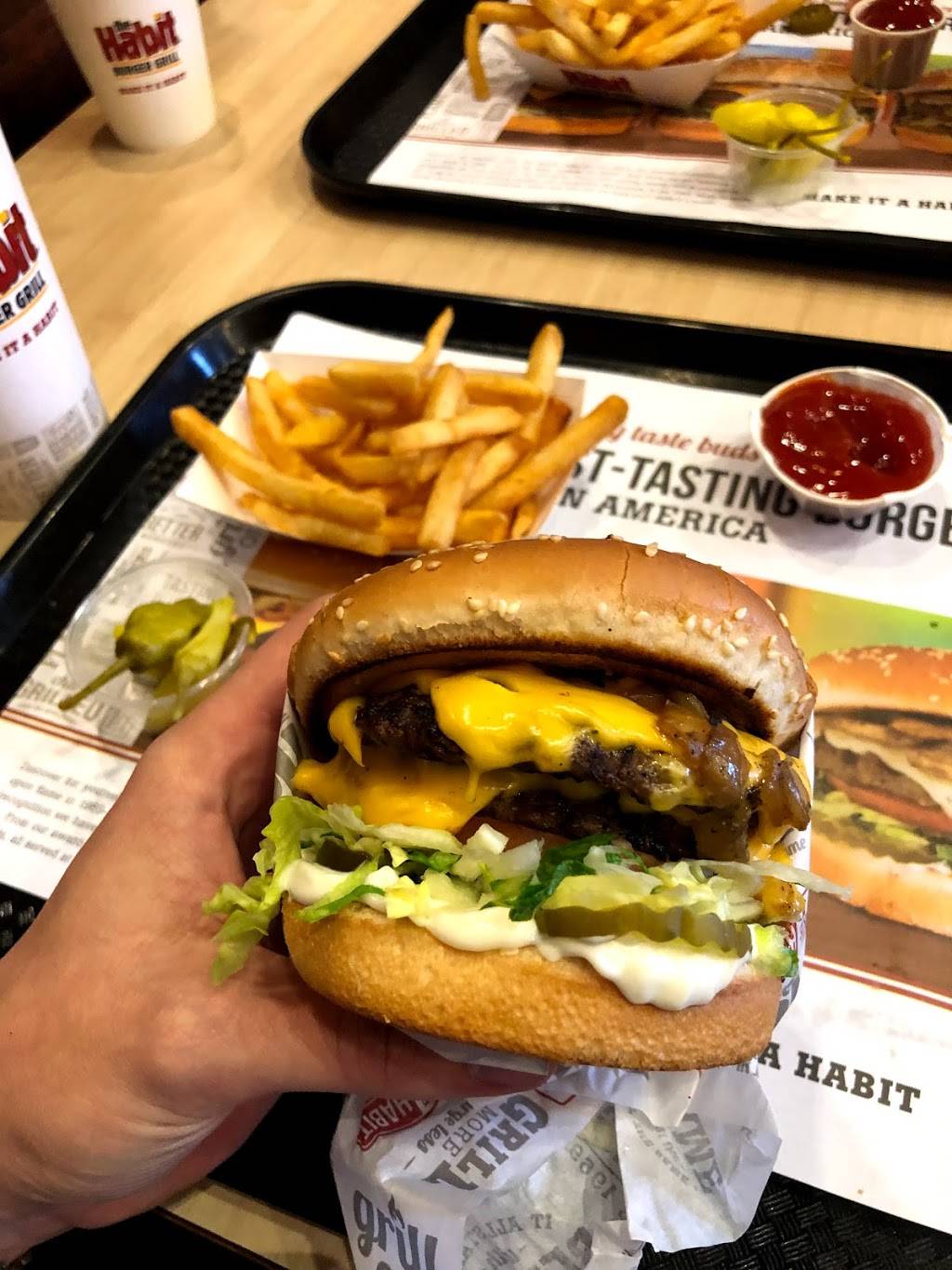 The Habit Burger Grill | meal takeaway | 933 Pleasant Grove Blvd, Roseville, CA 95678, USA | 9167915292 OR +1 916-791-5292