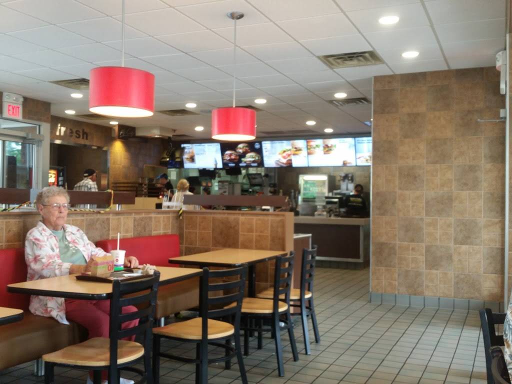 McDonalds | cafe | 359 Gallatin Rd, Scottsville, KY 42164, USA | 2702375238 OR +1 270-237-5238