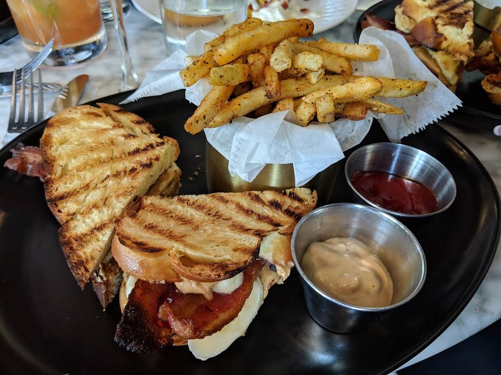 Trophy Room | restaurant | 12300 S Shore Blvd, Wellington, FL 33414, USA | 5617932110 OR +1 561-793-2110