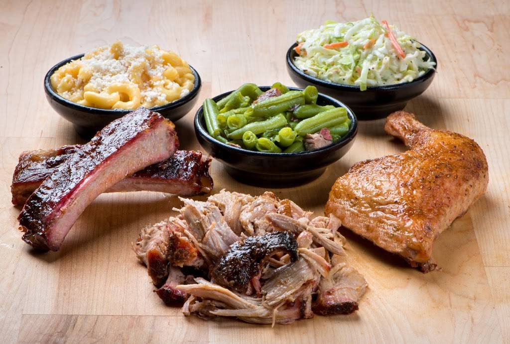 Old Carolina Barbecue Company | restaurant | 14795 Pearl Rd, Strongsville, OH 44136, USA | 4402688461 OR +1 440-268-8461