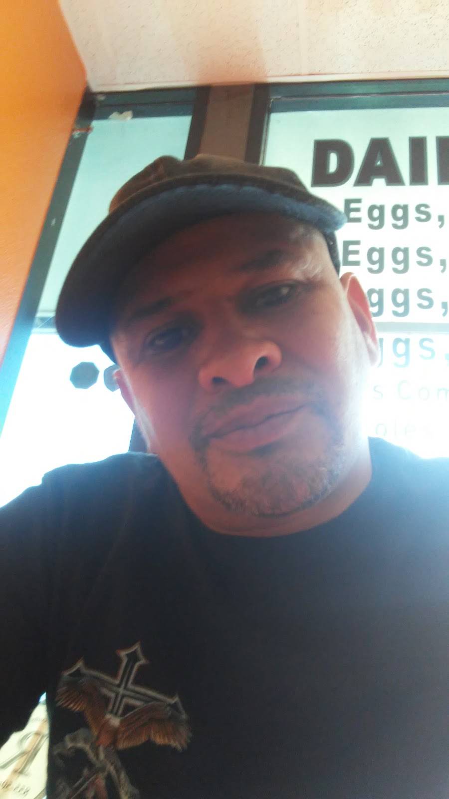 El Taco Rapido | restaurant | 3077 E Tulare Ave, Fresno, CA 93721, USA | 5594426088 OR +1 559-442-6088