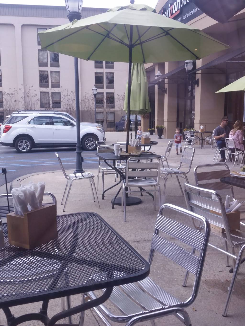 Tazikis Mediterranean Cafe | restaurant | 2737 US-280, Mountain Brook, AL 35223, USA | 2058700455 OR +1 205-870-0455