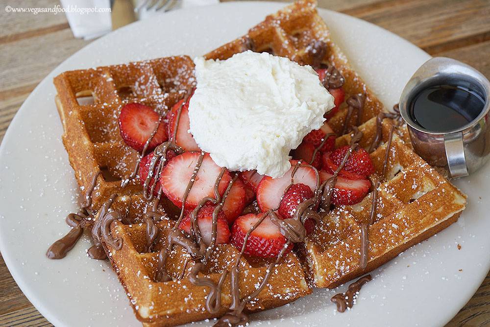 Bea Beas | restaurant | 353 N Pass Ave, Burbank, CA 91505, USA | 8188462327 OR +1 818-846-2327