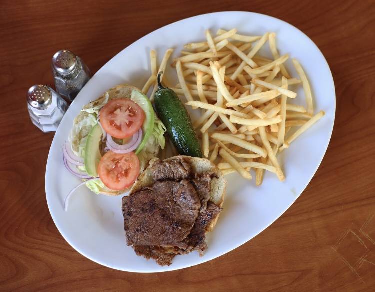 Mi Cielo Mexican Restaurant & Birrieria | restaurant | 3280 E Tulare Ave, Fresno, CA 93702, USA | 5593751660 OR +1 559-375-1660