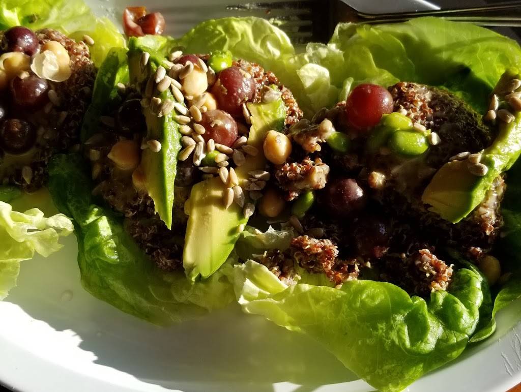 Ducks Breakaway Bar & Grill | restaurant | 18601 Airport Way, Santa Ana, CA 92707, USA | 9492525200 OR +1 949-252-5200