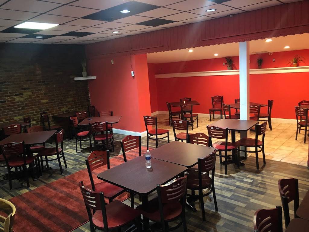 La Familia Restaurant | restaurant | 200 S Haven St, Baltimore, MD 21224, USA | 4438270990 OR +1 443-827-0990