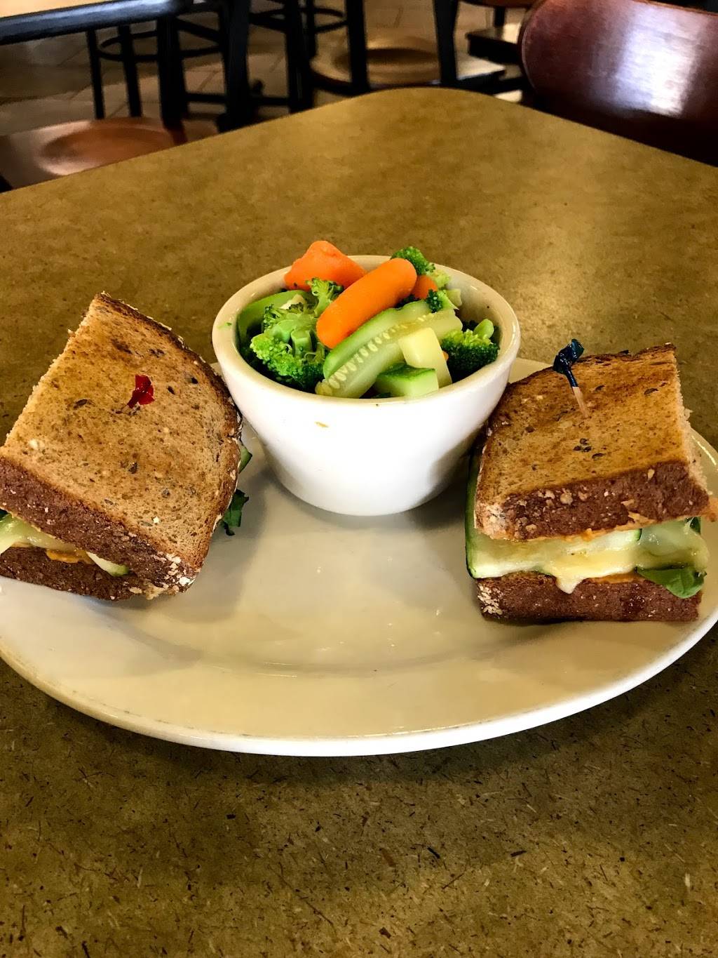 Jasons Deli | restaurant | 12515 Jefferson Ave, Newport News, VA 23602, USA | 7578983978 OR +1 757-898-3978