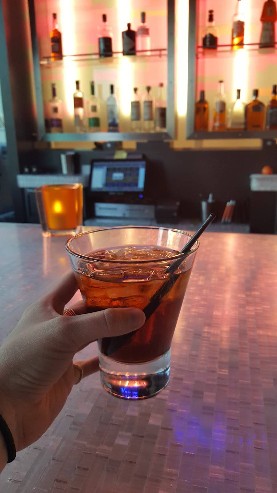 W XYZ Bar | restaurant | 475 Pacific Coast Highway, El Segundo, CA 90245, USA | 4242905555 OR +1 424-290-5555