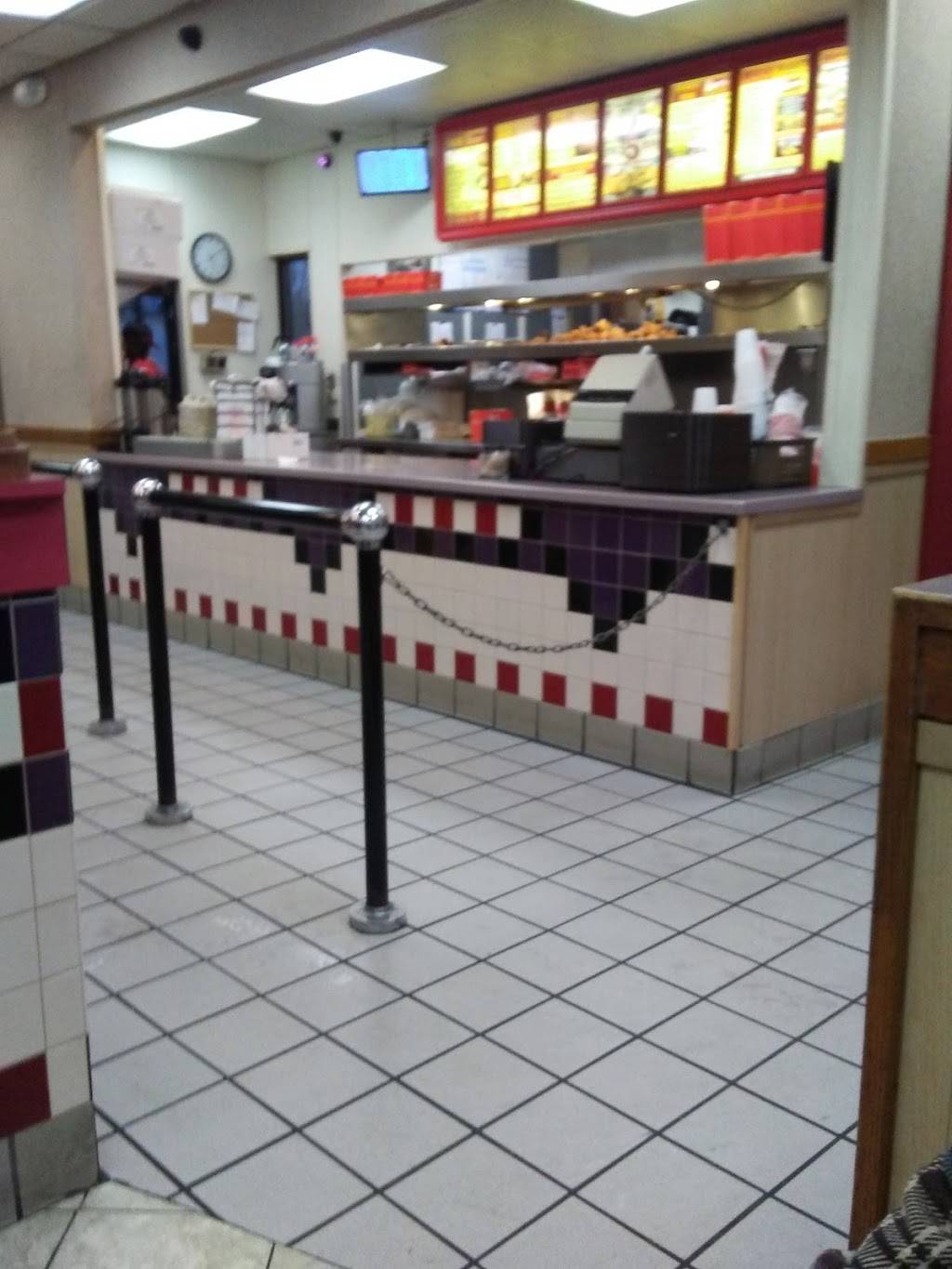 Mrs Winners Chicken & Biscuits | restaurant | 2904 Randleman Rd, Greensboro, NC 27406, USA | 3365743140 OR +1 336-574-3140