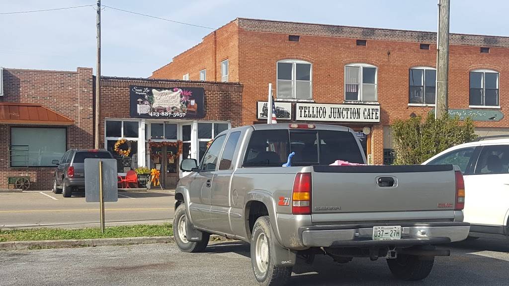 Tellico Junction Cafe | restaurant | 17 Main St, Englewood, TN 37329, USA | 4238877770 OR +1 423-887-7770