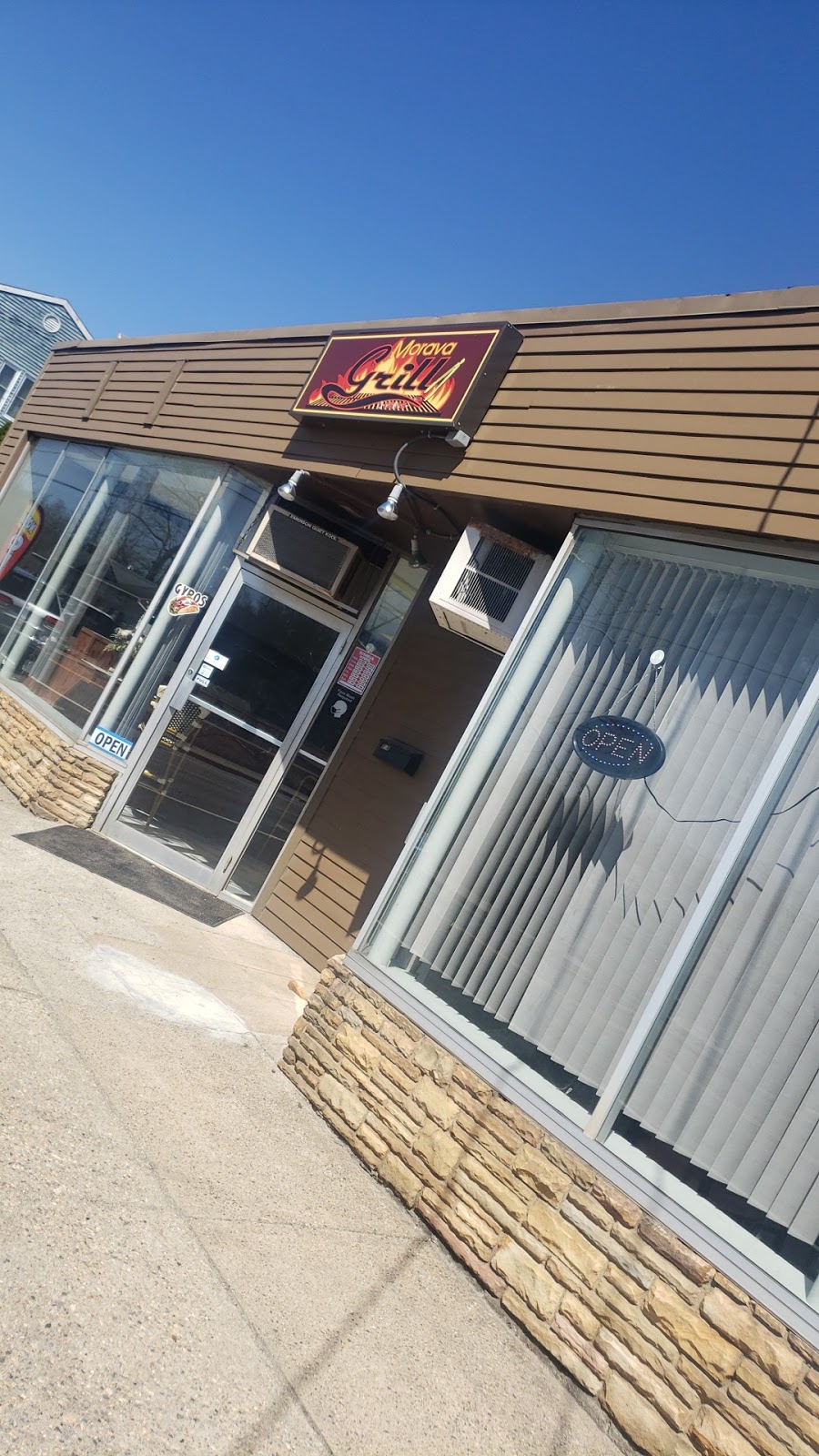 Morava Pizza and Grill | restaurant | 206 Main St, Oakville, CT 06795, USA | 9592094920 OR +1 959-209-4920