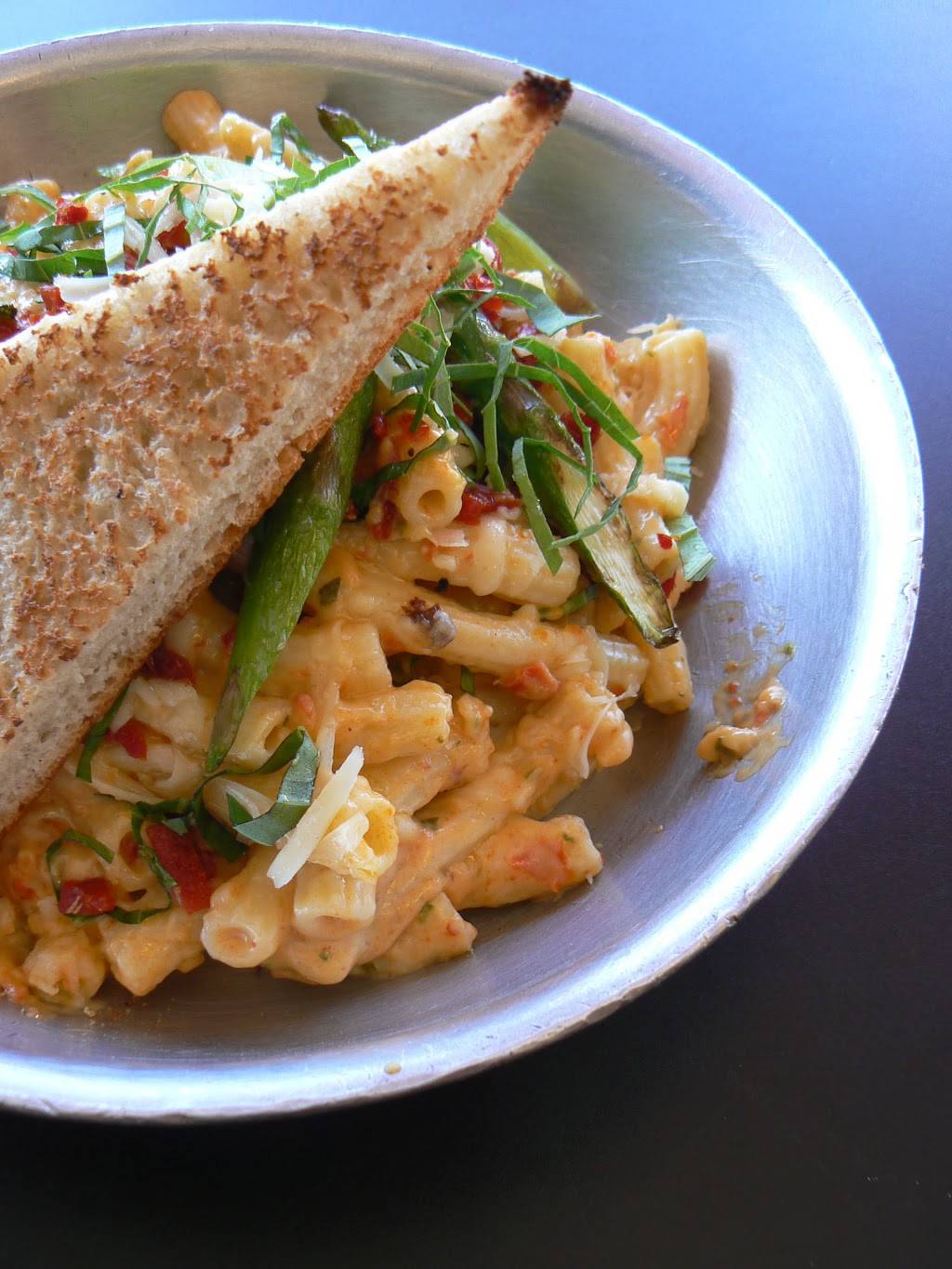 The Pizza Gourmet | restaurant | 357 Hope St, Providence, RI 02906, USA | 4017510355 OR +1 401-751-0355