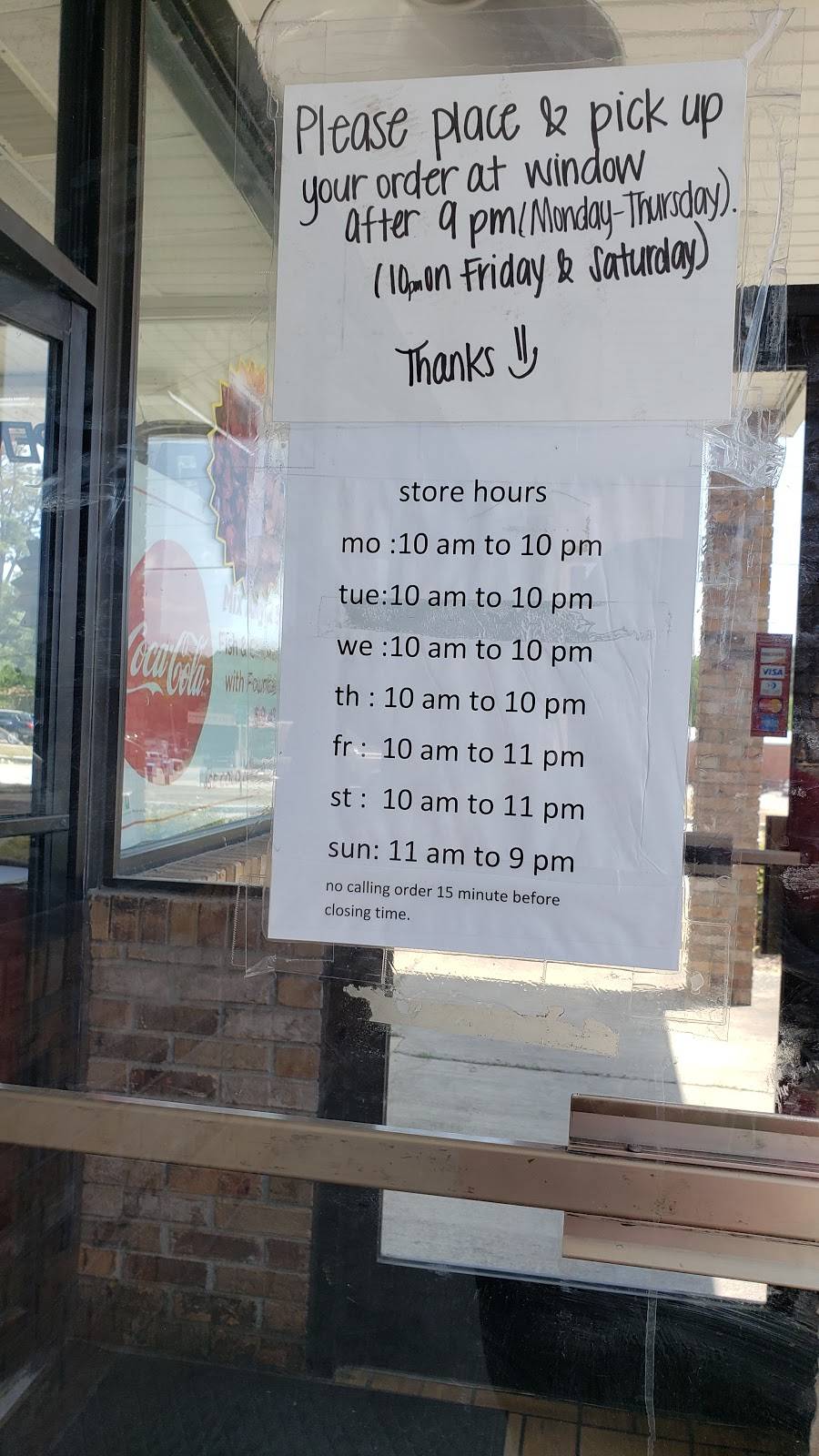 Sharks Fish & Chicken Chicago | restaurant | 2909 Jeffersonville Rd, Macon, GA 31217, USA | 4782546525 OR +1 478-254-6525