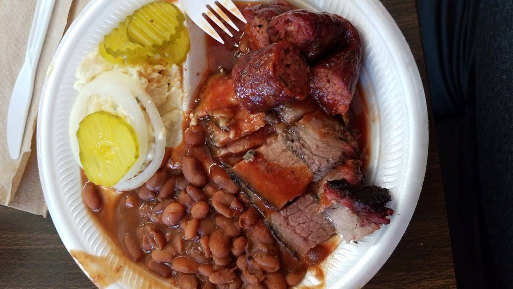Jones Sausage & BBQ House | restaurant | 3139, 2827 Martin Luther King Dr, San Antonio, TX 78220, USA | 2102246999 OR +1 210-224-6999