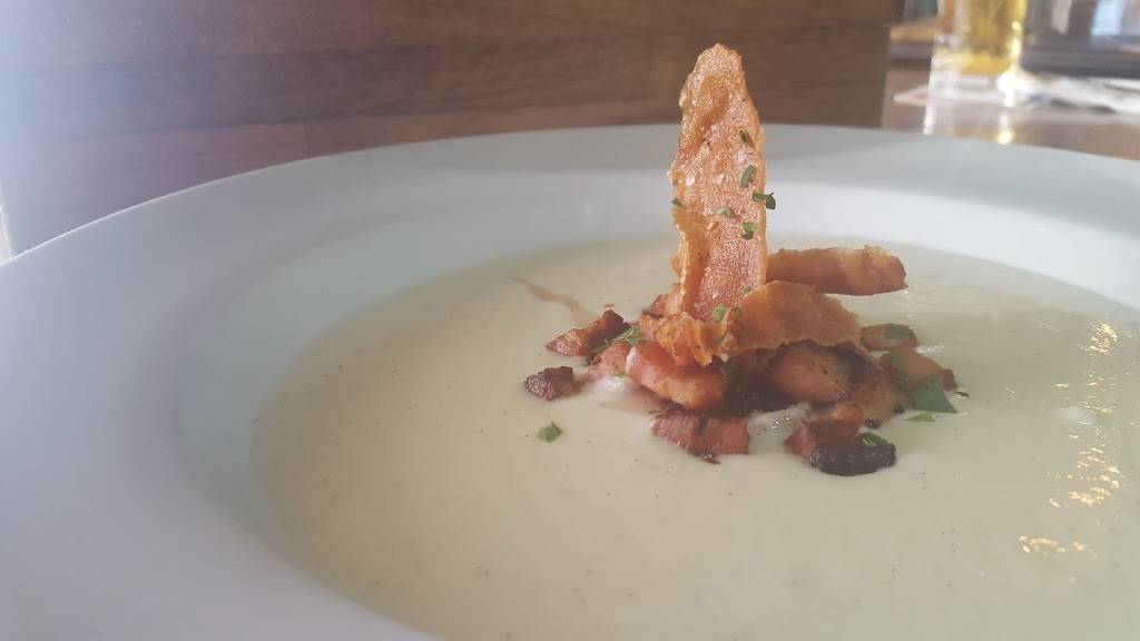 Port Credit Social House | restaurant | 1 Port St E, Mississauga, ON L5G 1H3, Canada | 6479777989 OR +1 647-977-7989