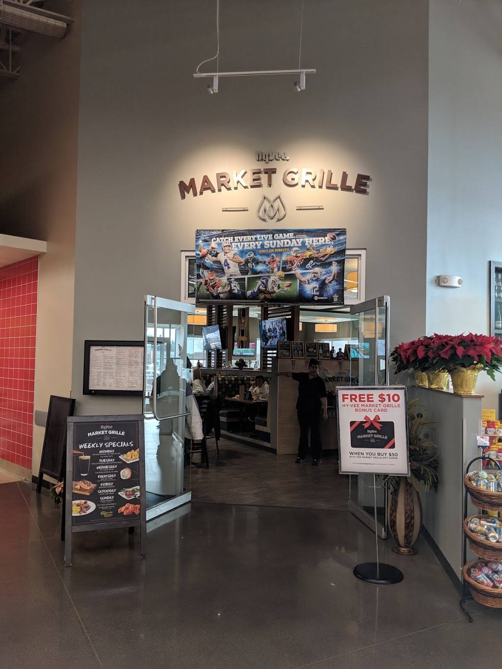 Hy-Vee Market Grille | restaurant | 8200 42nd Ave N, New Hope, MN 55427, USA | 7635317472 OR +1 763-531-7472
