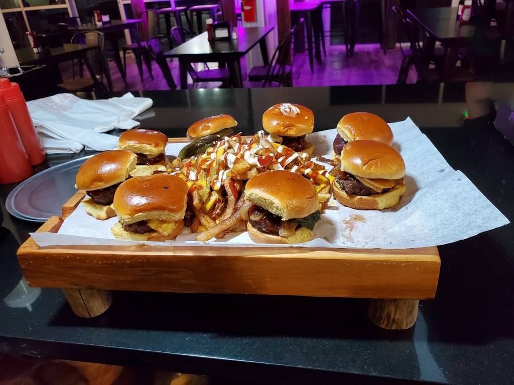3740 Charbroiled Burgers | restaurant | 1613 N Zaragoza Rd Suite 203 And 204, El Paso, TX 79936, USA | 9152754098 OR +1 915-275-4098