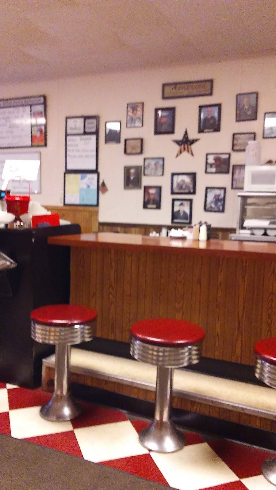 Miltons Family Restaurant | restaurant | 220 W State St, Albany, IN 47320, USA | 7657898487 OR +1 765-789-8487