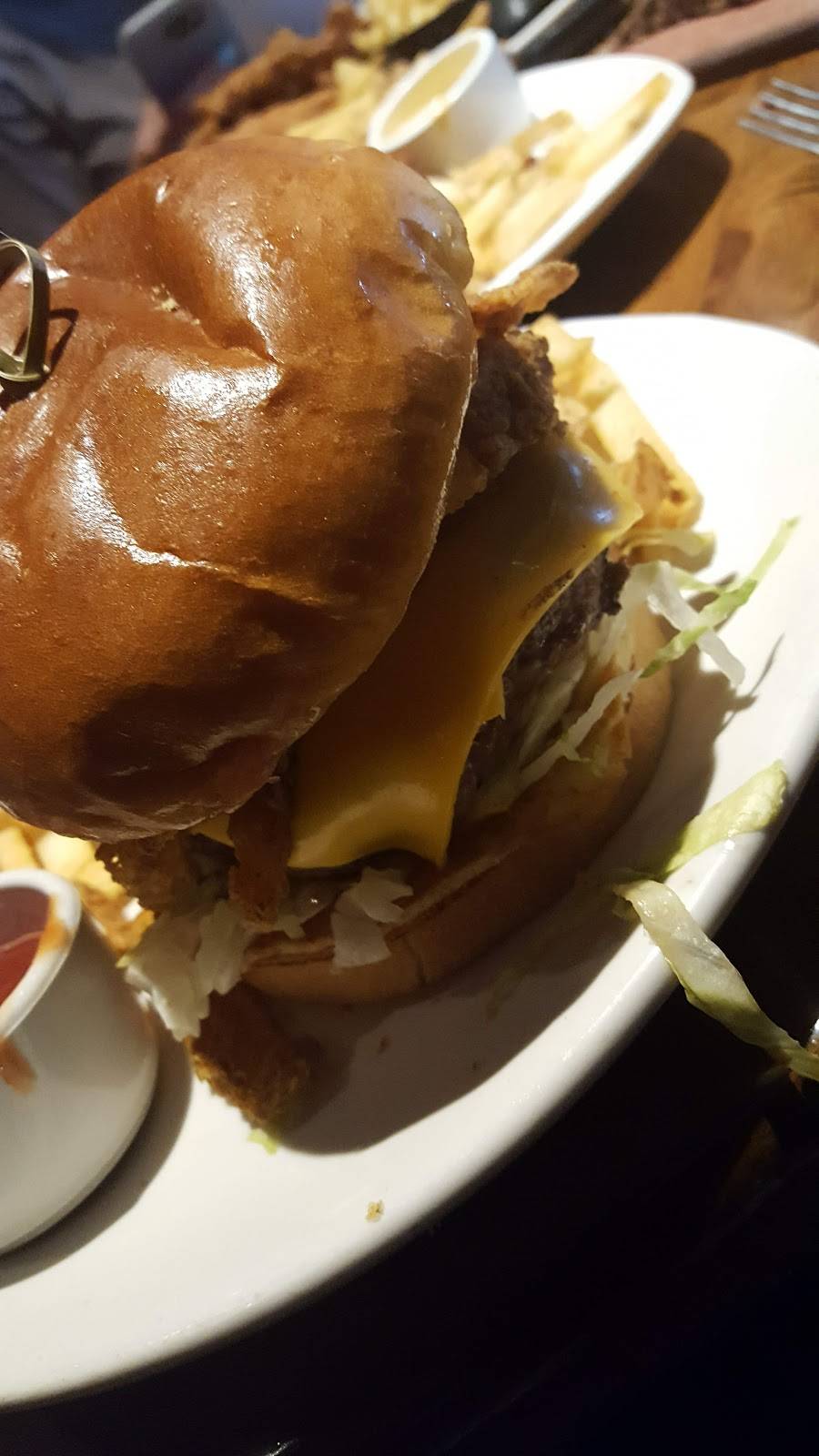 Outback Steakhouse | restaurant | 100 Sheraton Dr, Altoona, PA 16601, USA | 8149410555 OR +1 814-941-0555