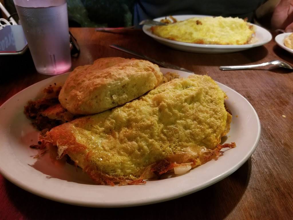 Dots Diner On the Hill | restaurant | 1333 Broadway, Boulder, CO 80302, USA | 3034479184 OR +1 303-447-9184