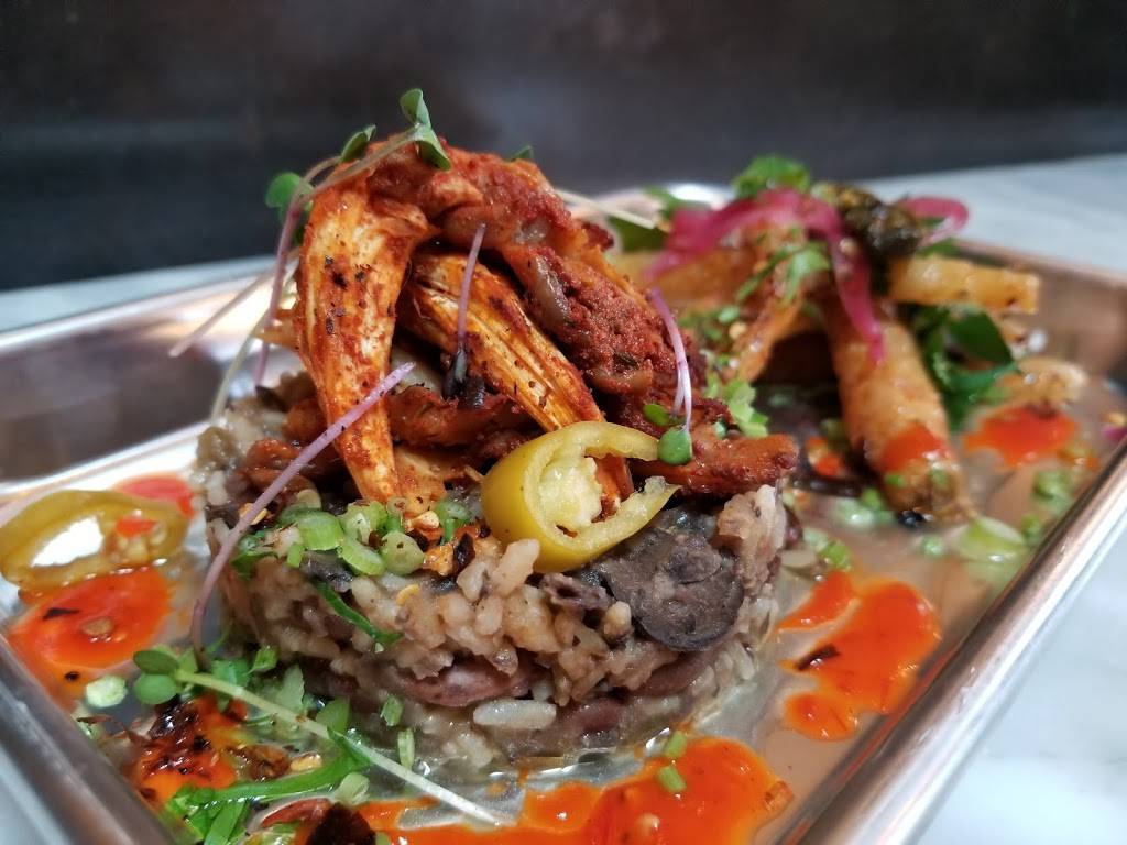 Vic and Als | restaurant | 2406 Manor Rd, Austin, TX 78722, USA | 5123875875 OR +1 512-387-5875