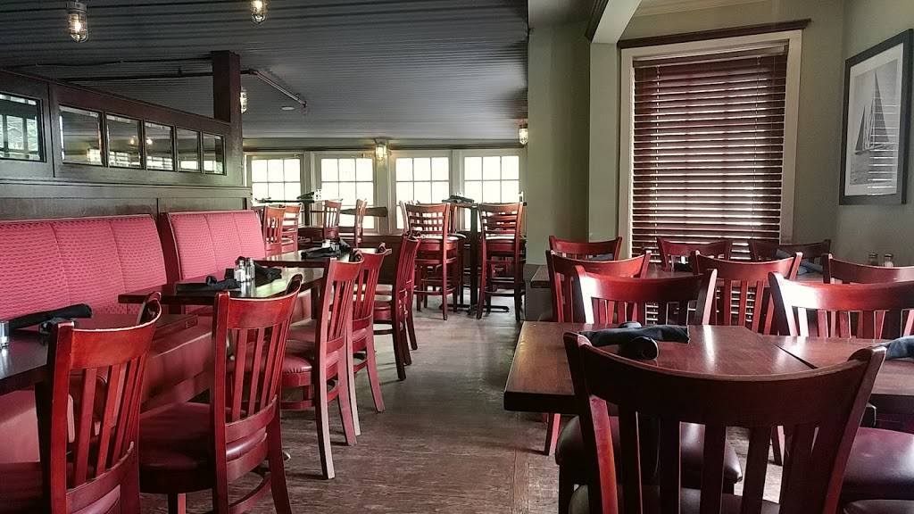 The Boatyard at Smokey Joes BBQ | restaurant | 1308 E Main St, Stamford, CT 06902, USA | 2034060605 OR +1 203-406-0605