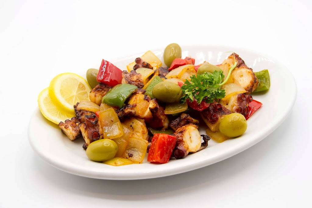 Georges Brockton | cafe | 228 Belmont St, Brockton, MA 02301, USA | 5085884231 OR +1 508-588-4231