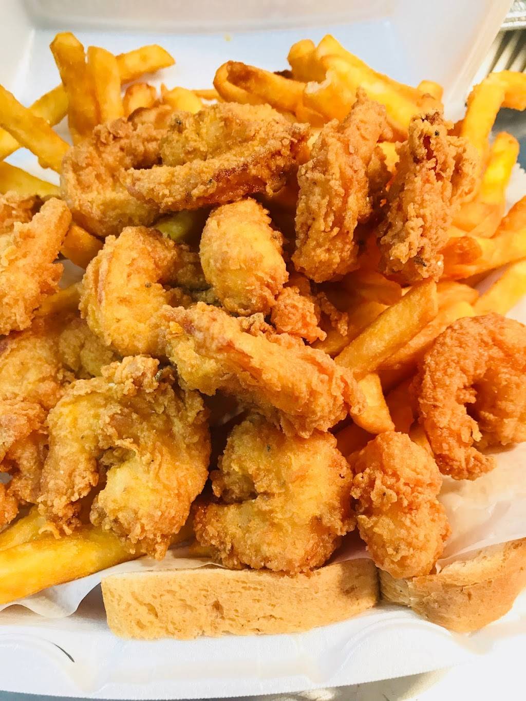 RED JJ FISH AND CHICKEN | restaurant | 4200 IL-173 #5, Zion, IL 60099, USA | 8477319111 OR +1 847-731-9111