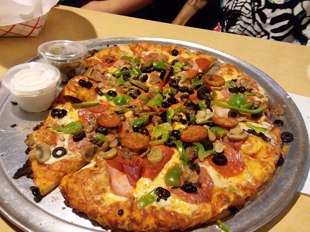 Me-n-Eds On Tap | restaurant | 3165 S. Highland, Selma, CA 93662, USA | 5598964677 OR +1 559-896-4677