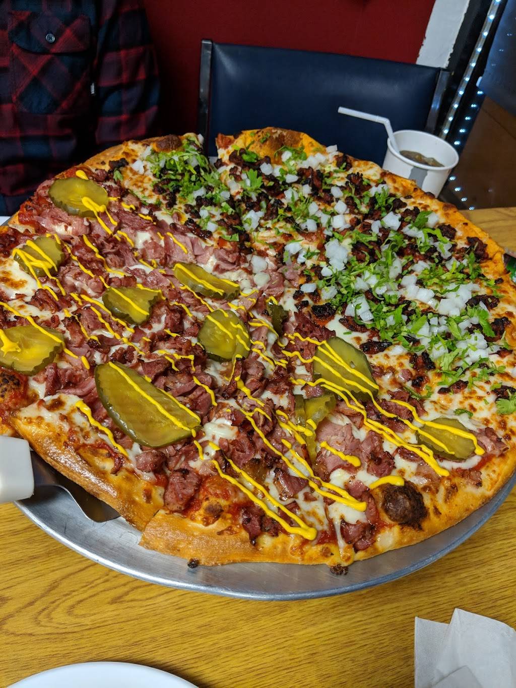 Combos Pizza | restaurant | 757 W Commonwealth Ave, Fullerton, CA 92832, USA | 7145266267 OR +1 714-526-6267