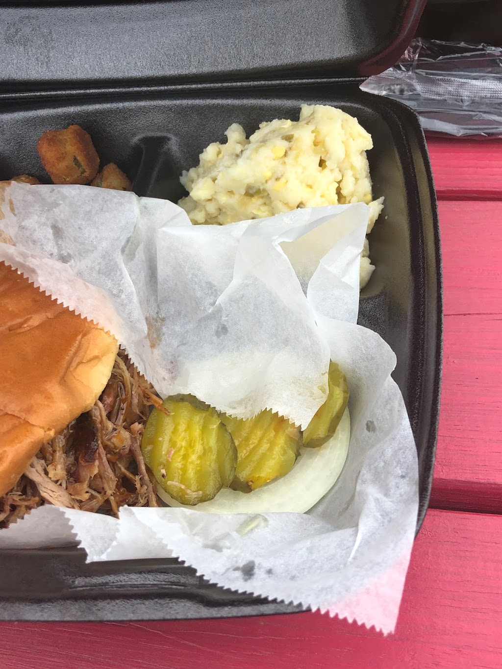 Hel’Katz BBQ and Lounge | restaurant | 2319 US-65, Lake Village, AR 71653, USA | 8706325111 OR +1 870-632-5111