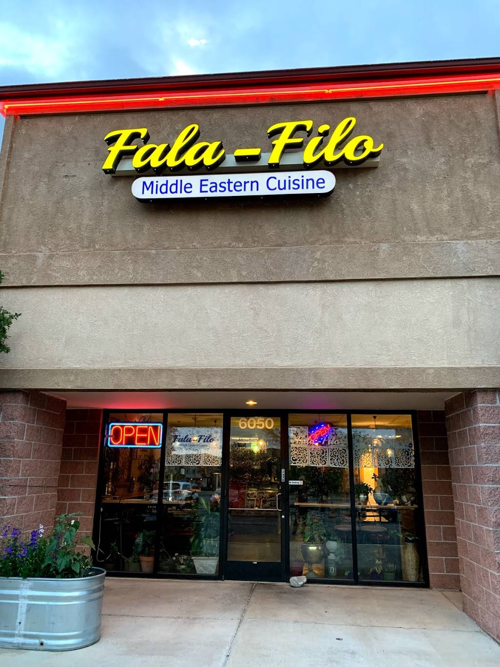 Fala-Filo | restaurant | 6050 N Carefree Cir, Colorado Springs, CO 80922, USA | 7193587865 OR +1 719-358-7865