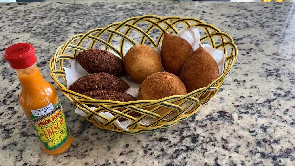 Triple L Salgadinhos Brasileiros | restaurant | 1500 Palm Ave, Hialeah, FL 33010, USA | 7864190912 OR +1 786-419-0912