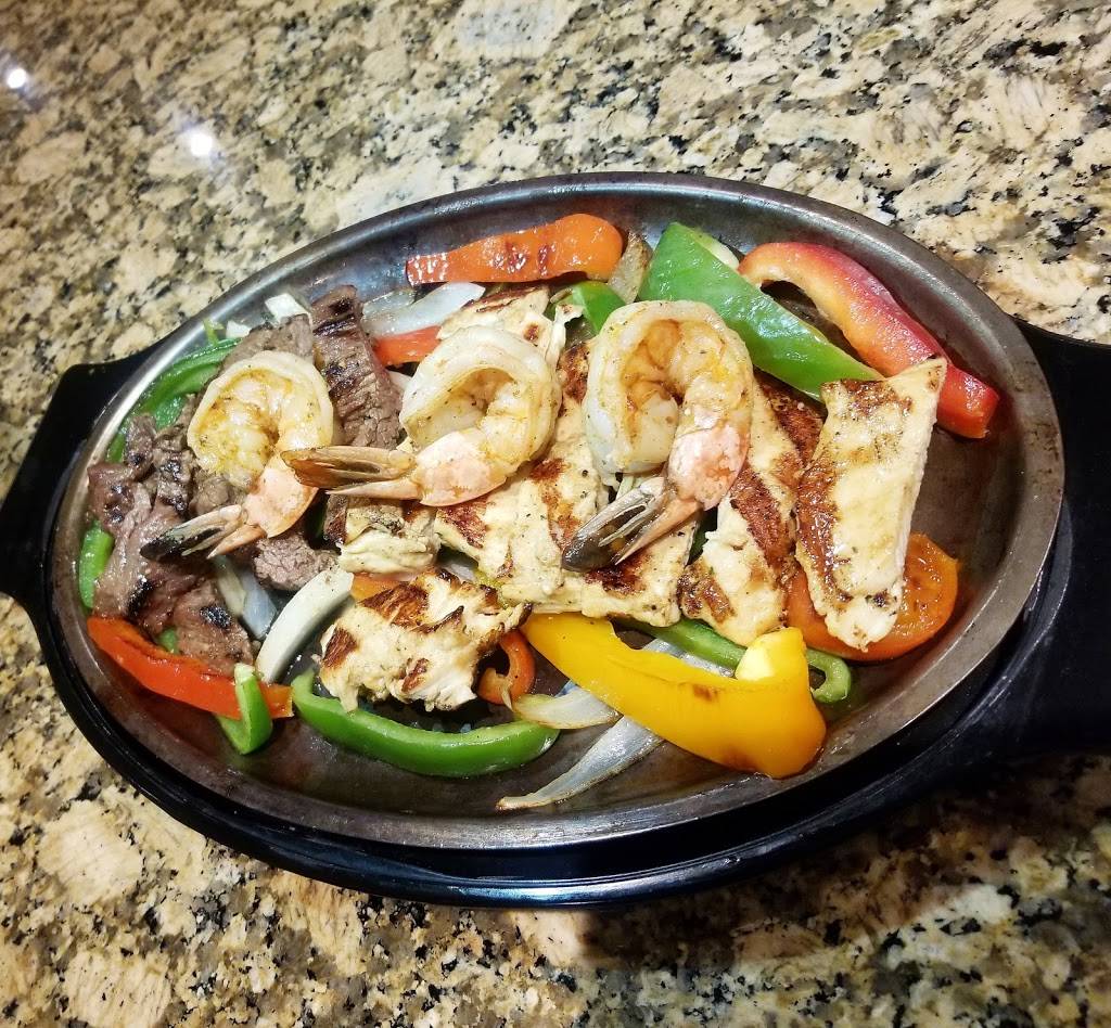 Los Primos Tex Mex & Grill | restaurant | 12303 Twinbrook Pkwy, Rockville, MD 20852, USA | 2406217505 OR +1 240-621-7505