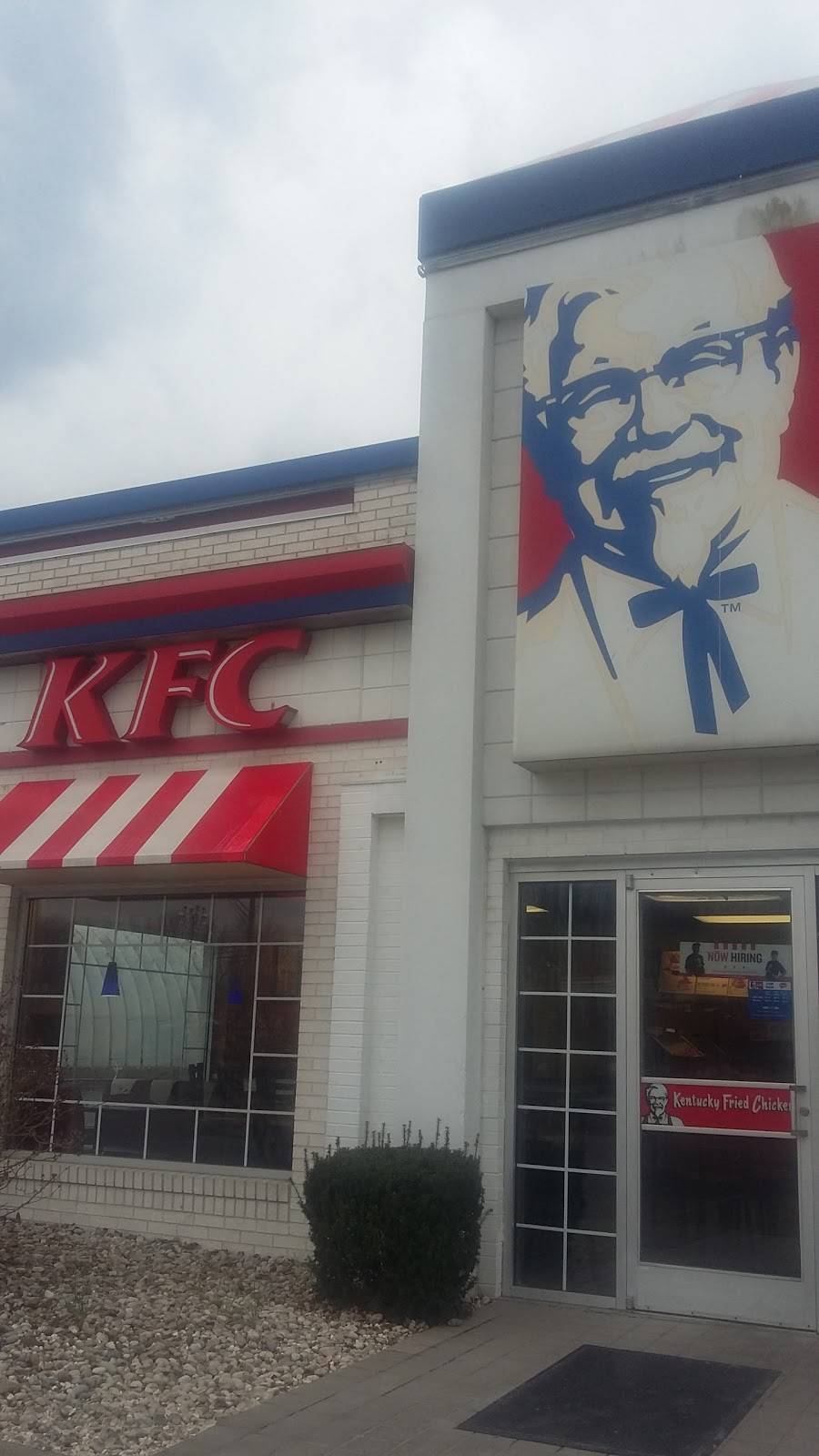 KFC | restaurant | 401 Clifty Dr, Madison, IN 47250, USA | 8122653699 OR +1 812-265-3699