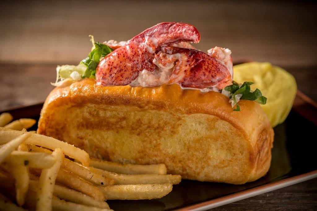 Joes American Bar & Grill | restaurant | 100 Atlantic Ave, Boston, MA 02110, USA | 6173678700 OR +1 617-367-8700