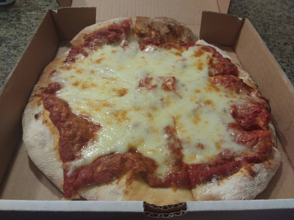 Four Horseman Pizza | restaurant | 103 N Dixie Way, South Bend, IN 46637, USA | 5742732200 OR +1 574-273-2200