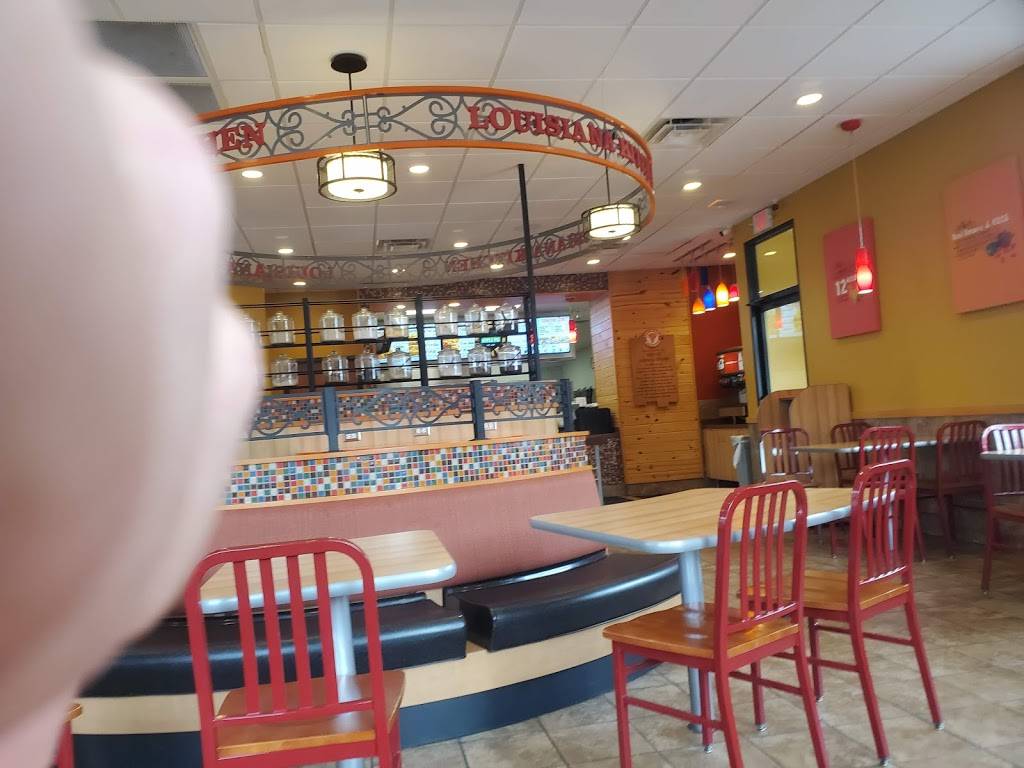 Popeyes Louisiana Kitchen | restaurant | 495 Market St, Zion Crossroads, VA 22942, USA | 5404065923 OR +1 540-406-5923