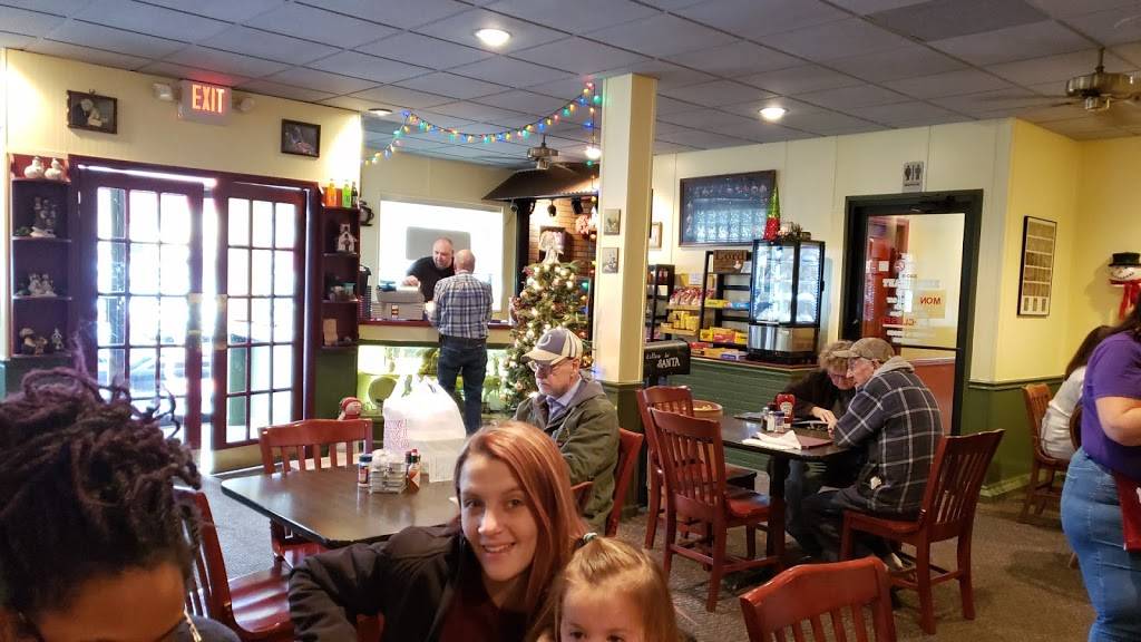 Pops Restaurant | restaurant | 3016 N John B Dennis Hwy, Kingsport, TN 37660, USA | 4232881171 OR +1 423-288-1171