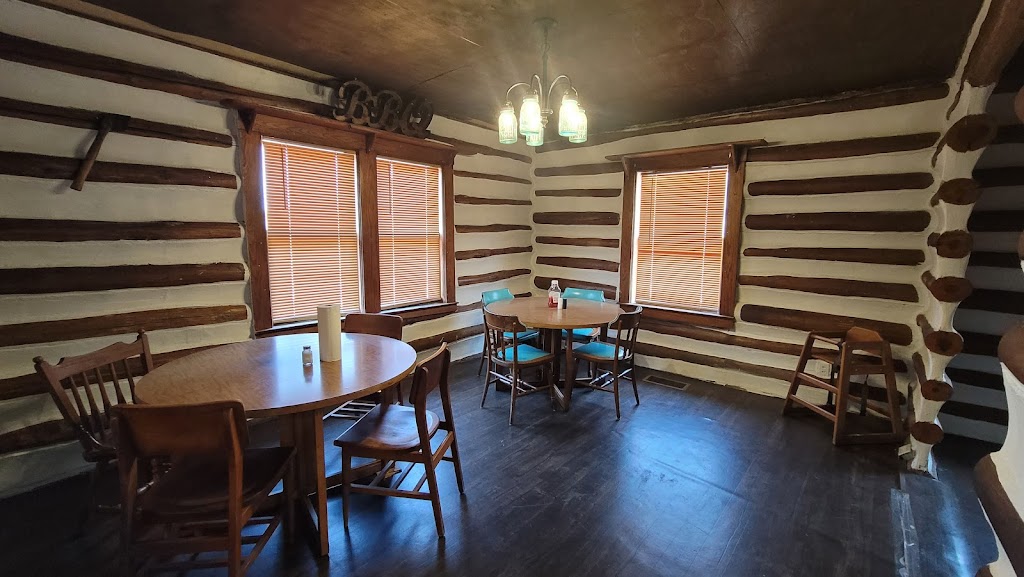 Log Cabin BBQ & Seafood | restaurant | 8304 Midland Trail Rd, Ashland, KY 41102, USA | 6063311037 OR +1 606-331-1037