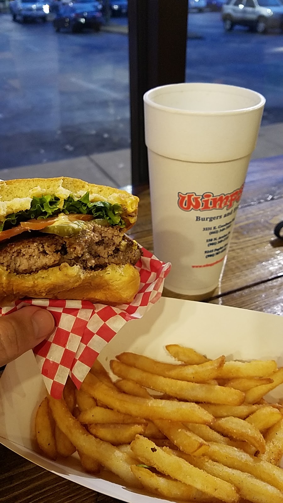 Wimpys Burgers & Fries | restaurant | 7424 US-64 Suite 121, Bartlett, TN 38133, USA | 9013056672 OR +1 901-305-6672