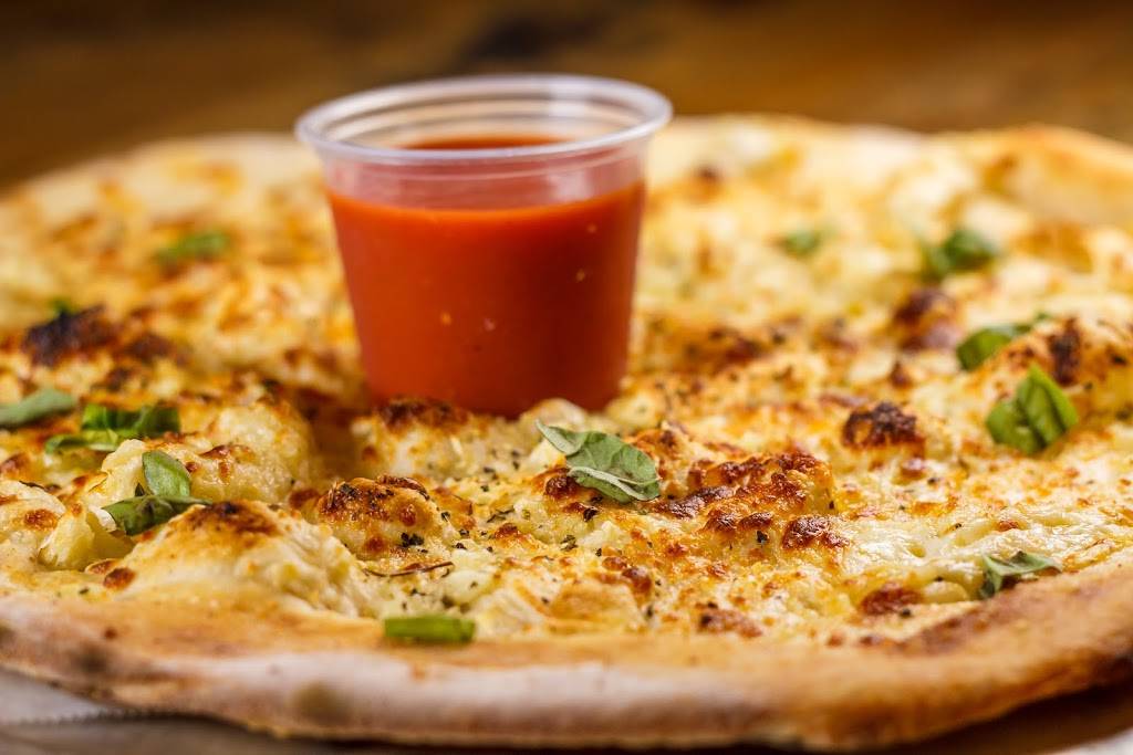 Old World Pizza | restaurant | 15794 SW 56th St, Miami, FL 33185, USA | 3053837733 OR +1 305-383-7733