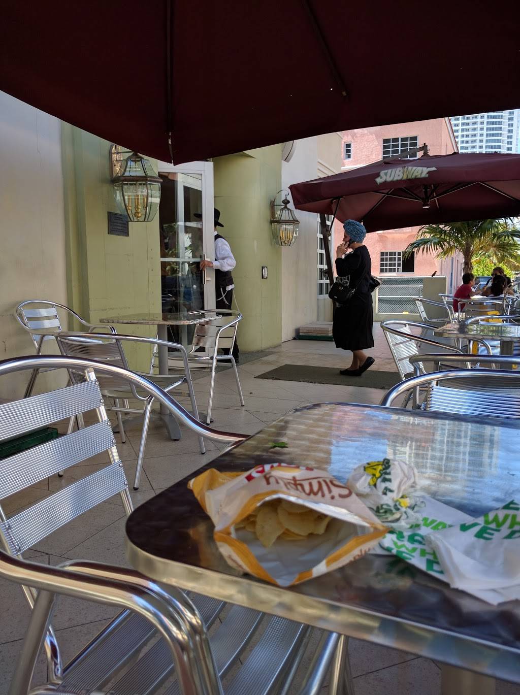 Subway | restaurant | 4130 Collins Ave, Miami Beach, FL 33140, USA | 3053978066 OR +1 305-397-8066